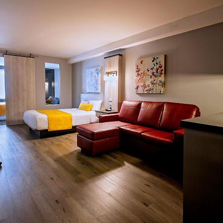 Travelodge By Wyndham Alma Esterno foto