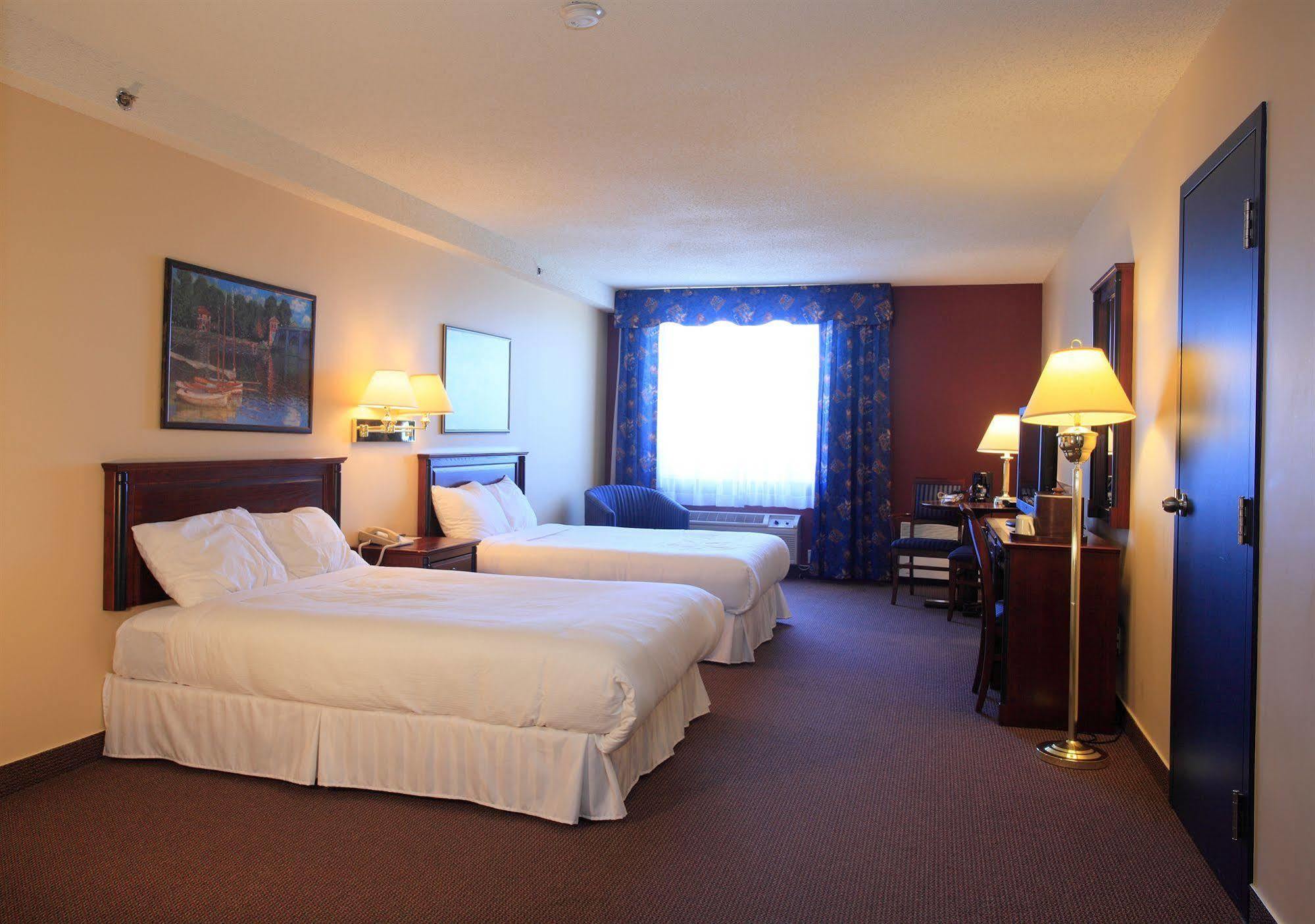 Travelodge By Wyndham Alma Esterno foto